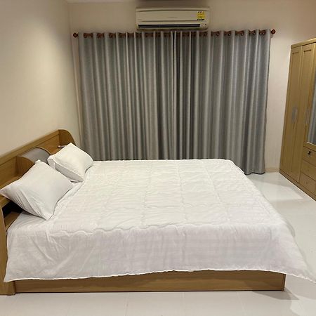 الشقق الفندقية بانكوكفي  Country Complex Bangna المظهر الخارجي الصورة