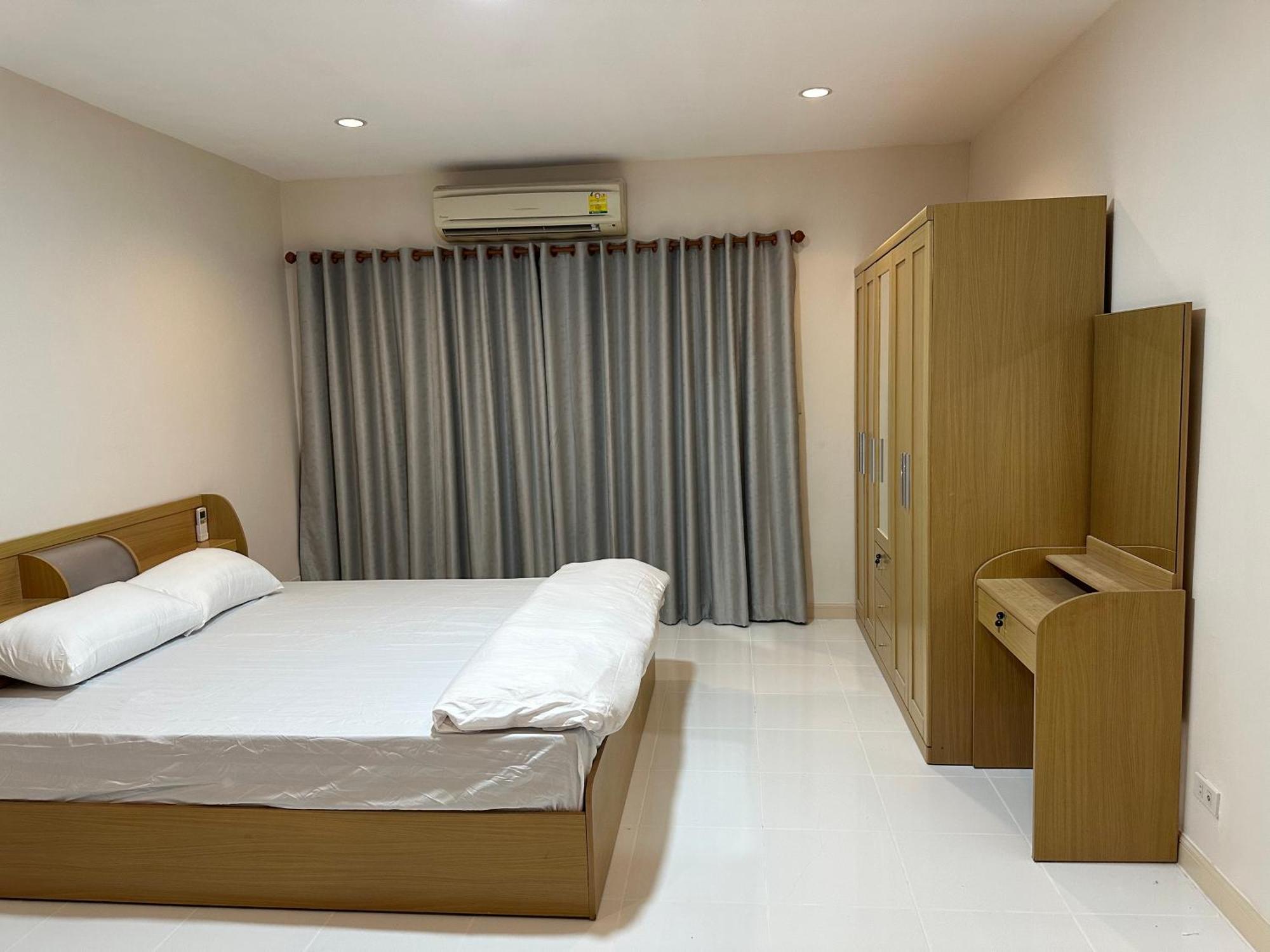 الشقق الفندقية بانكوكفي  Country Complex Bangna المظهر الخارجي الصورة